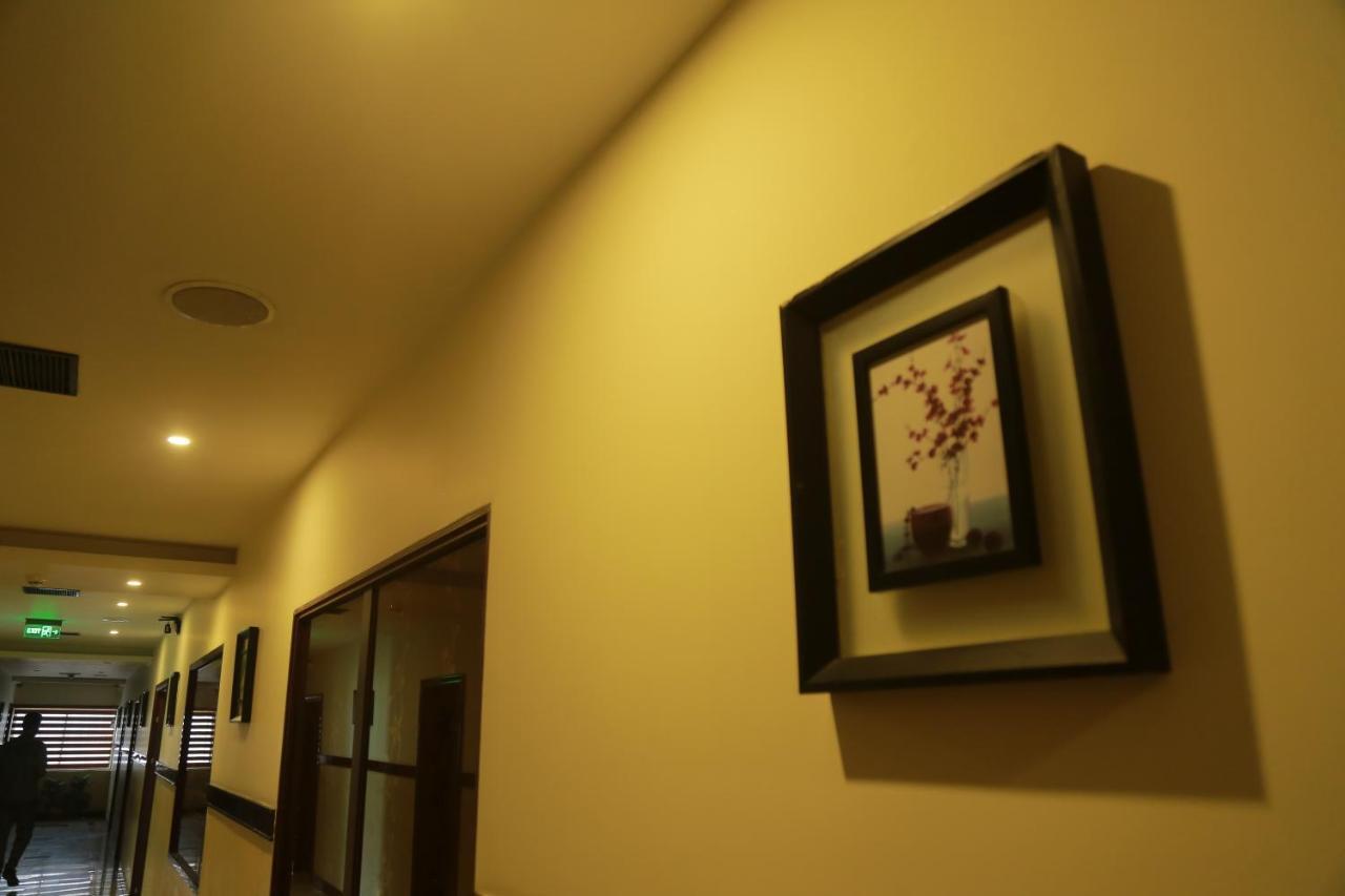 Hotel Jyothis Regency Палакад Екстериор снимка